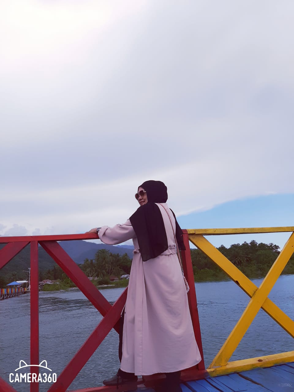 Fhoto. Andi satia